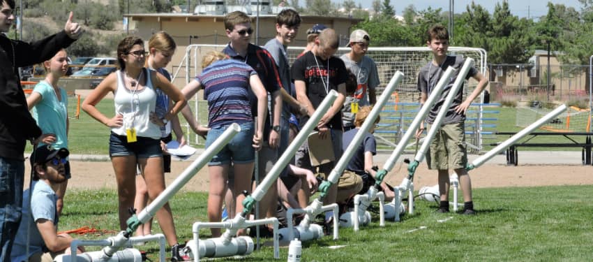 students take part in an engineering contest